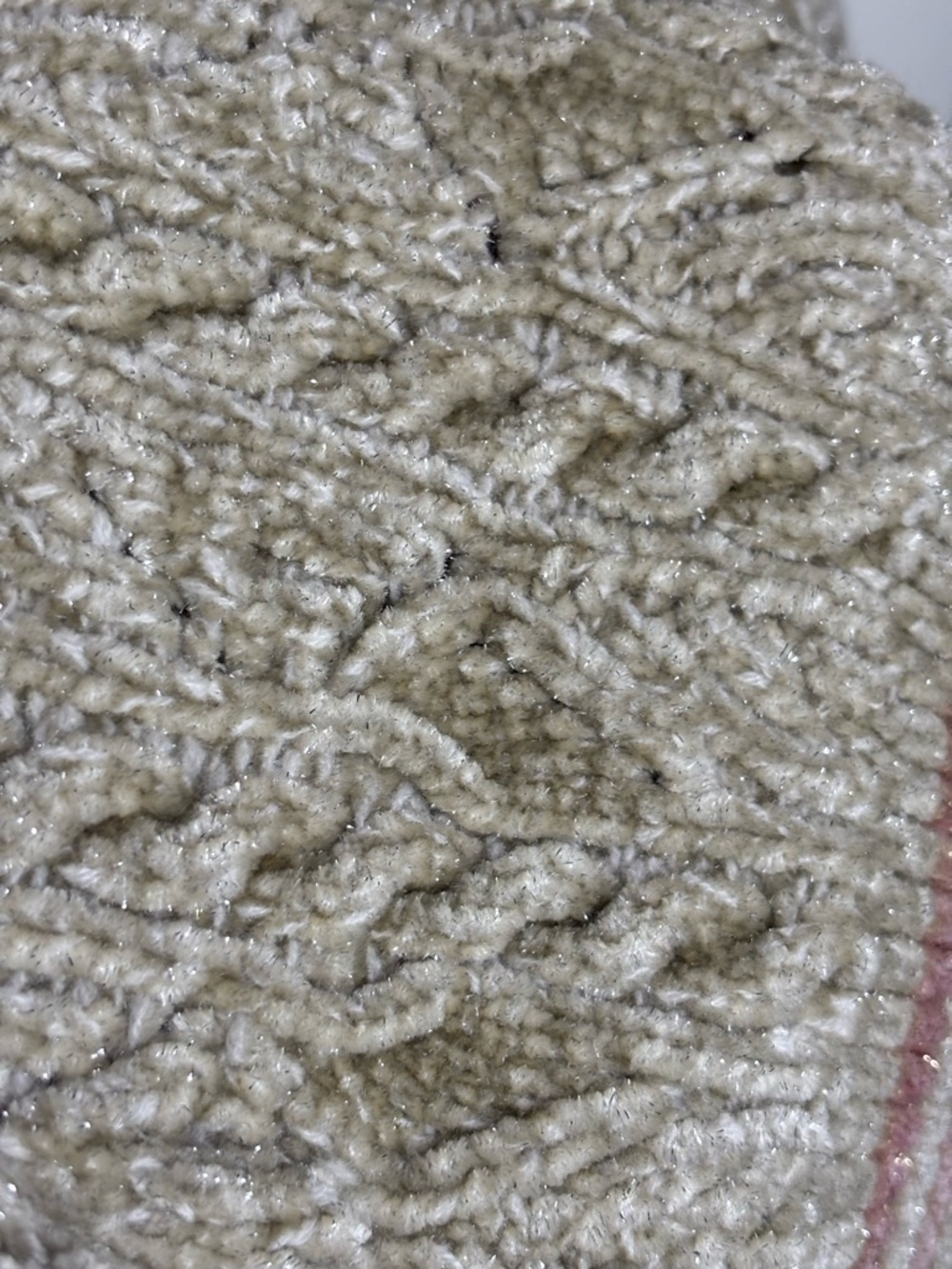CHANEL 22FW Beige Cable Knit Vest with Pink Accent size French 40 - Picture 13 of 14